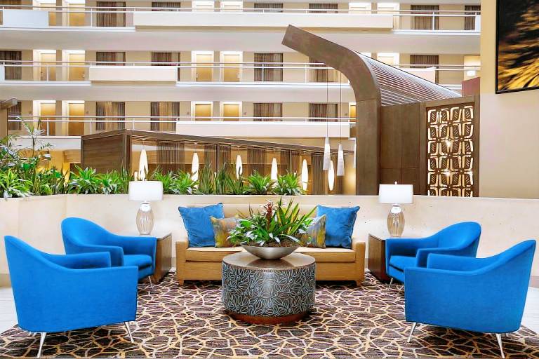 Embassy Suites by Hilton San Antonio Airport — photo 4