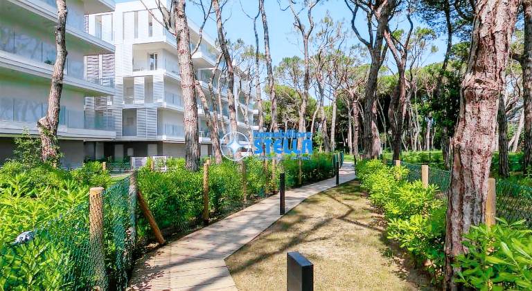 Holiday apartment with pool — photo 5