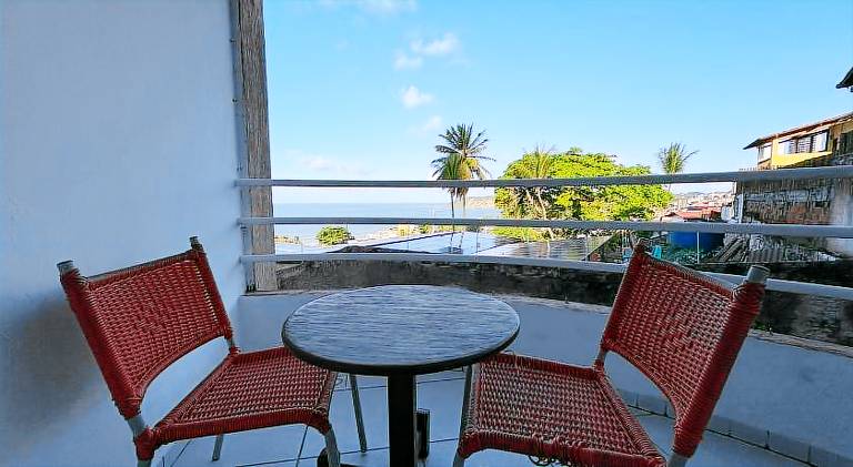 Apartment with pool — photo 3