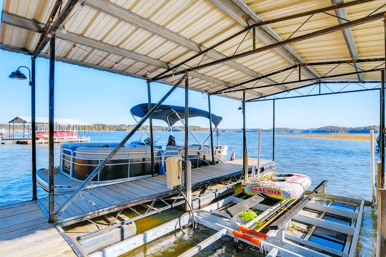 Waterfront Lake Hartwell Home < 1 Mi to Marina! — photo 3