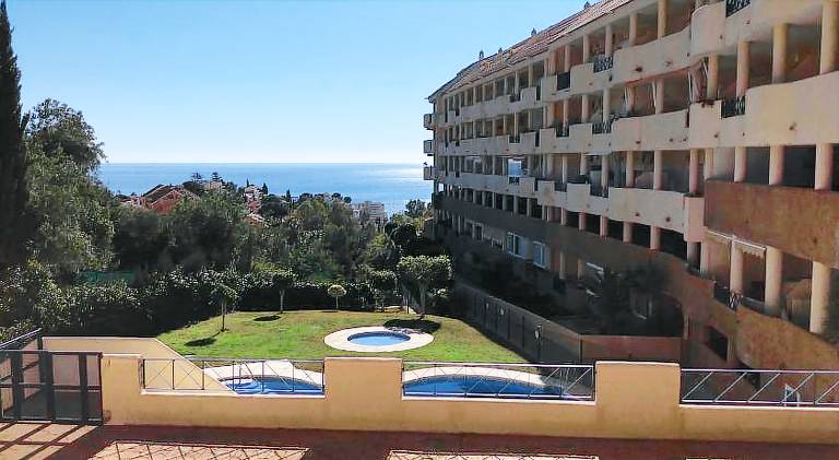 Apartment with pool, terrace & yard | Pets are welcome — photo 4