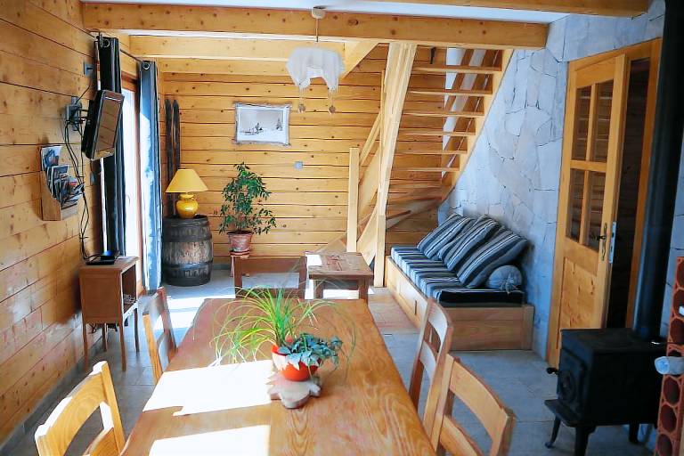 Chalet with garden & barbeque | River view — photo 5