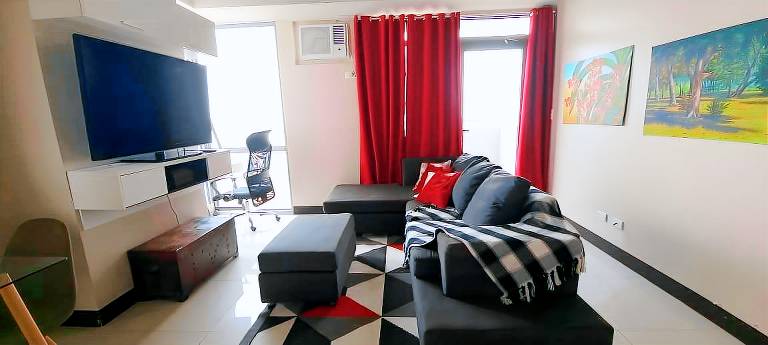 Pleasant rental apartment with pool | Perfect for remote work | Pets allowed in Quezon City