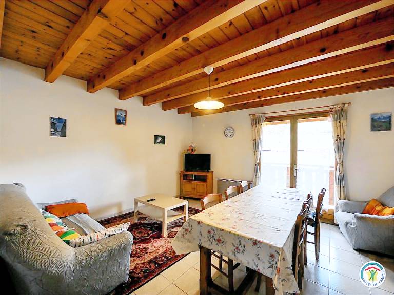Gite with yard & terrace — photo 4