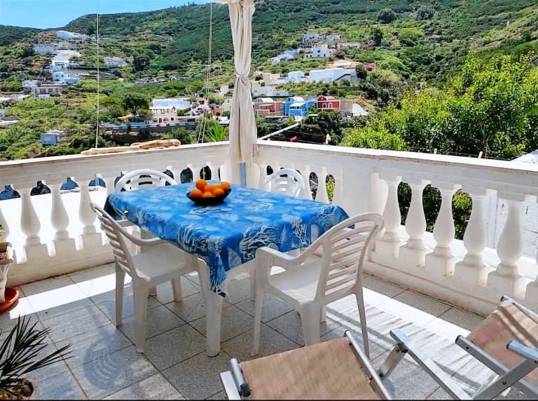 Family-friendly house with terrace & grill | Sea view | Pet-friendly — photo 3