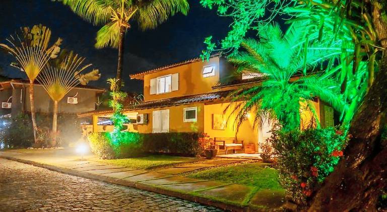 House with pool & hot tub — photo 4