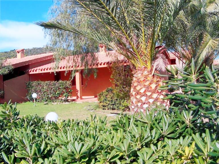 Vacation home with grill & garden | Beach nearby | Pets allowed — photo 3