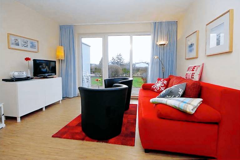 Fully equipped charming rental apartment with patio | Beach nearby | Pets are welcome — photo 4