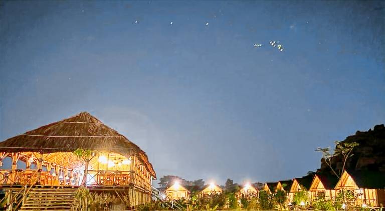Mowgli's Cafe Hampi & Guest House — photo 4