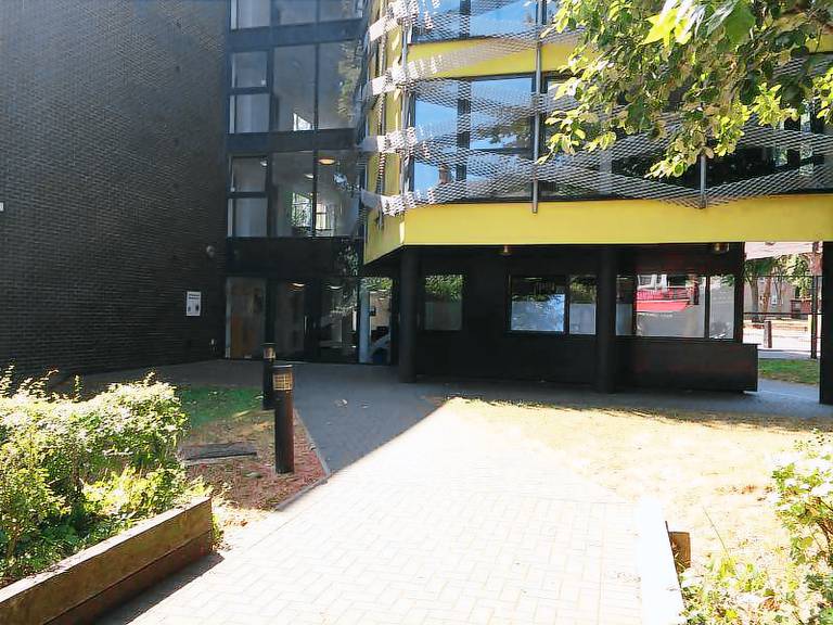 Apartment  Highbury East