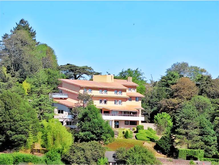 Logis Hotel de la Bruyere in Bressuire