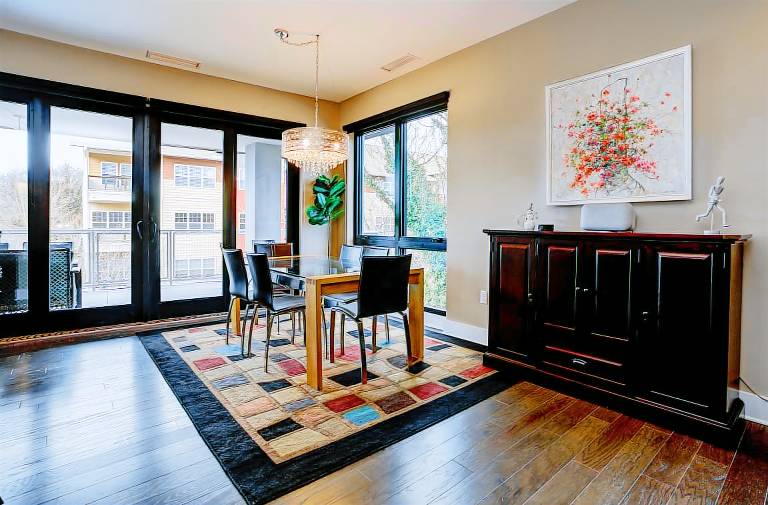 Shelley's Asheville Getaway Luxury Downtown Asheville Condo Walkable Location — photo 4