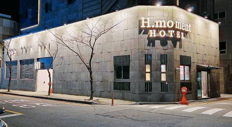 H Moment Hotel in Yangsan