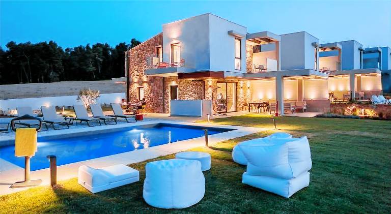Villa with grill, garden & private pool | Suitable for remote work in Kas