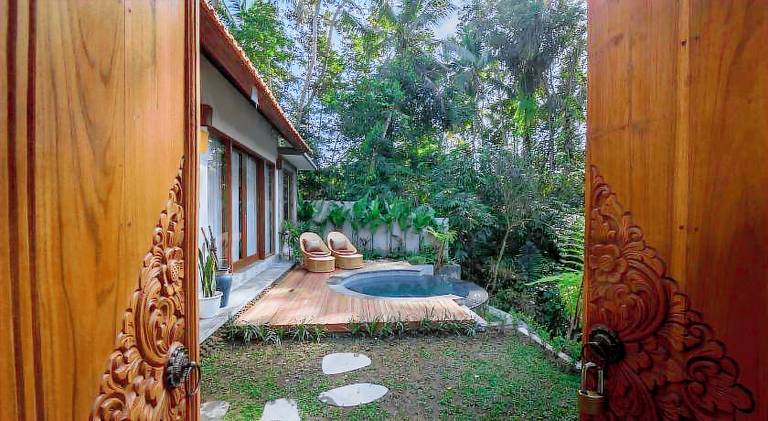 Villa with jacuzzi & pool | Pets are welcome — photo 5