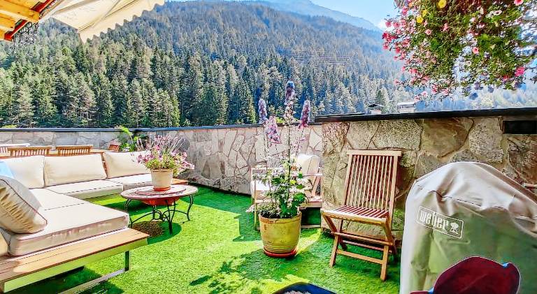 Doug's Mountain Getaway - 'Exclusive Mega Chalet' — photo 4