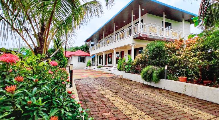 The village resorts — photo 4