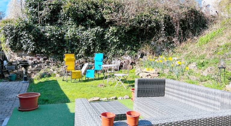 Serviced apartment with BBQ, yard & terrace | Pet-friendly — photo 4