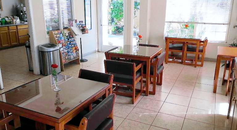 Garden Inn and Suites — photo 4