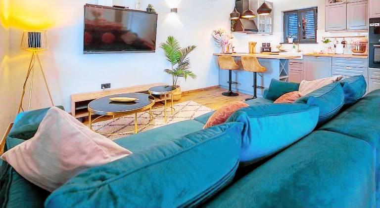 Spacious villa with pool | Pets are welcome — photo 5