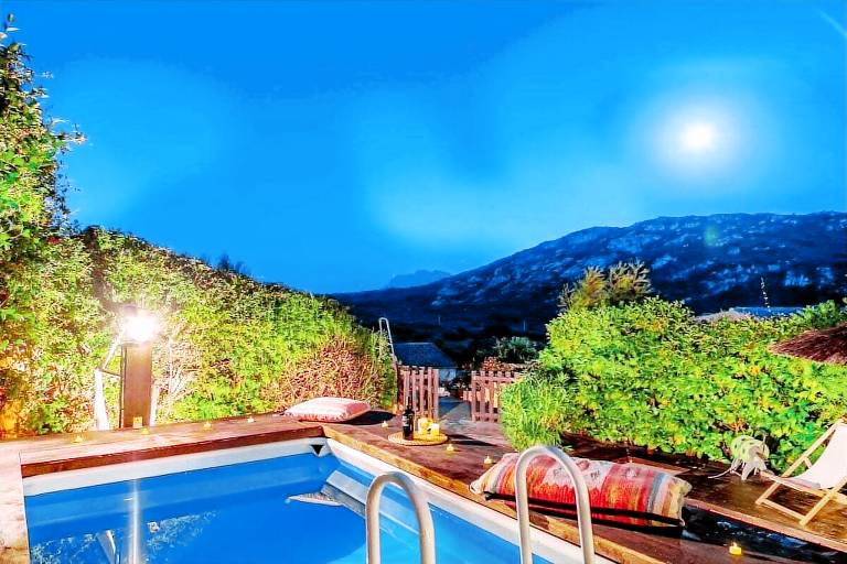 House with terrace, yard & BBQ in Loiri Porto San Paolo