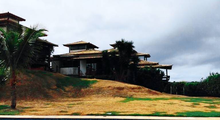 House with pool — photo 3