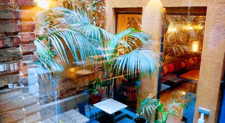 Hotel Lincoln Lounge — photo 4