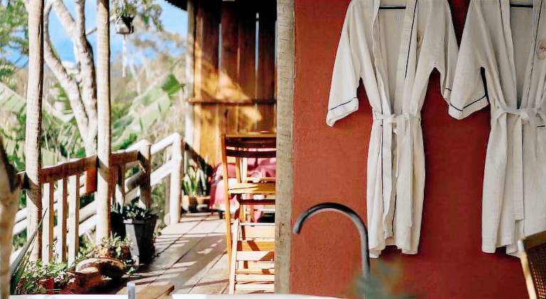 House with hot tub & pool | Pet-friendly — photo 4
