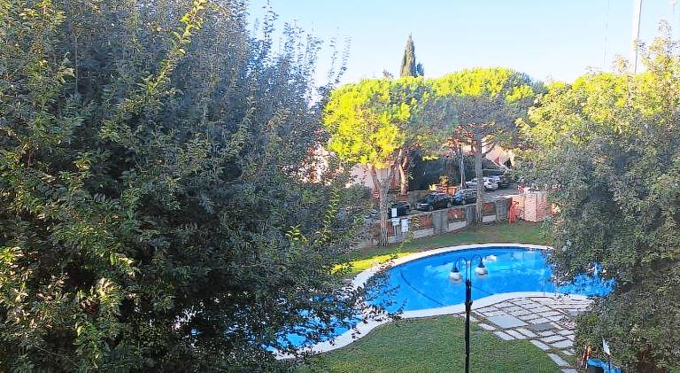 Rental apartment with pool in Pozzolengo