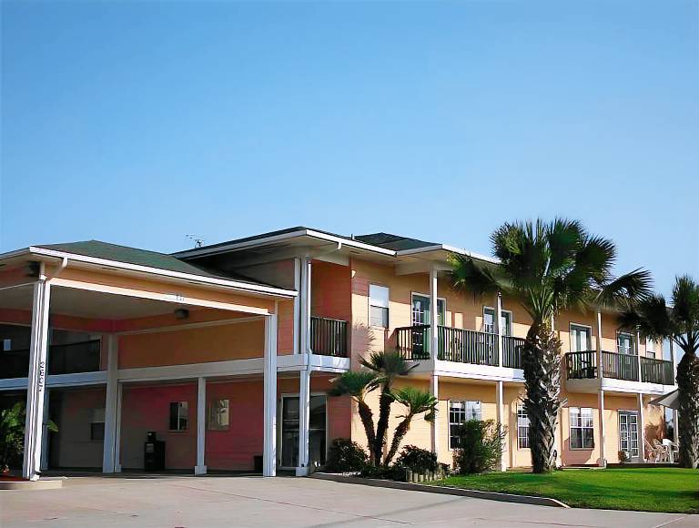 The Island Hotel Near Beach Port Aransas in Port Aransas, TX