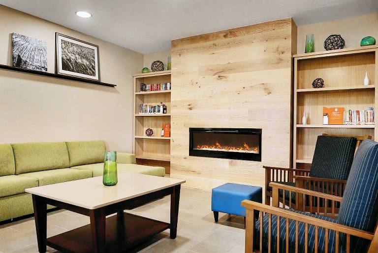 Country Inn & Suites by Radisson, Coralville, IA — photo 3