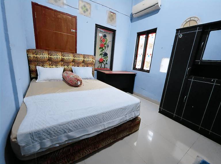 OYO 90633 Graha Dirham Homestay