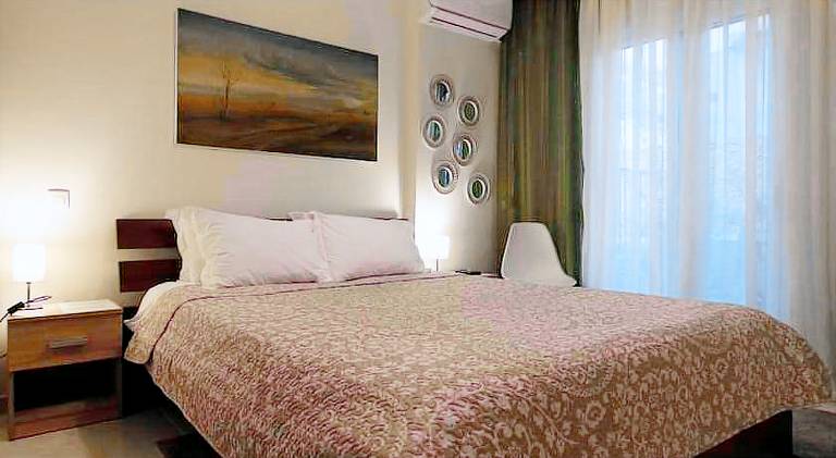 Apartment | Next to Yeni Mosque | Suitable for remote work | Pets are welcome in Thessaloniki