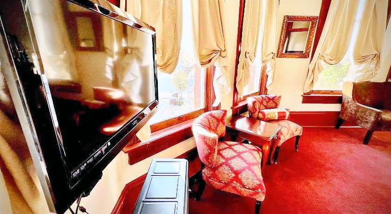 The Monarch Hotel — photo 4