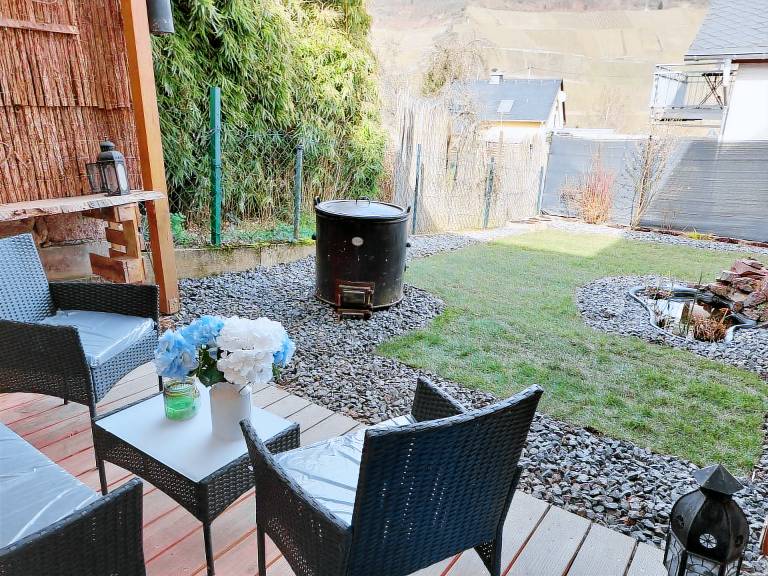 Charming vacation home with yard, terrace & barbeque | Pets are welcome — photo 3