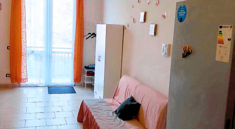 Holiday apartment with pool in Carrara