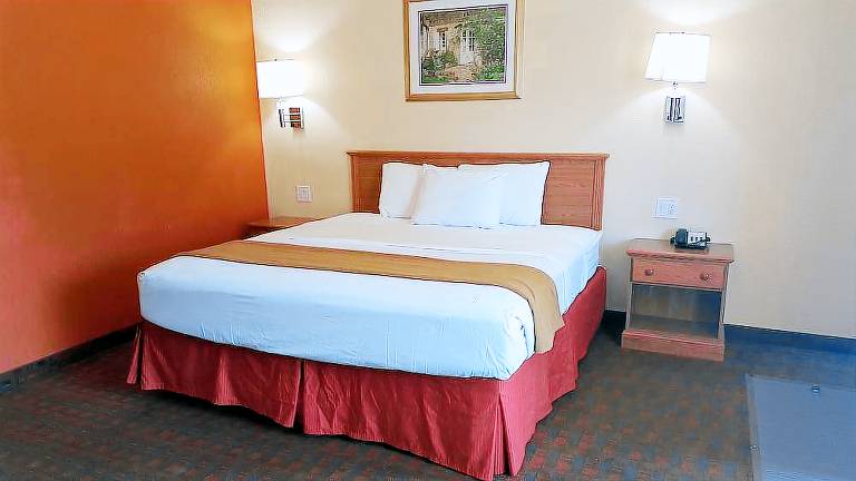 Stadium Motel in Lubbock, TX