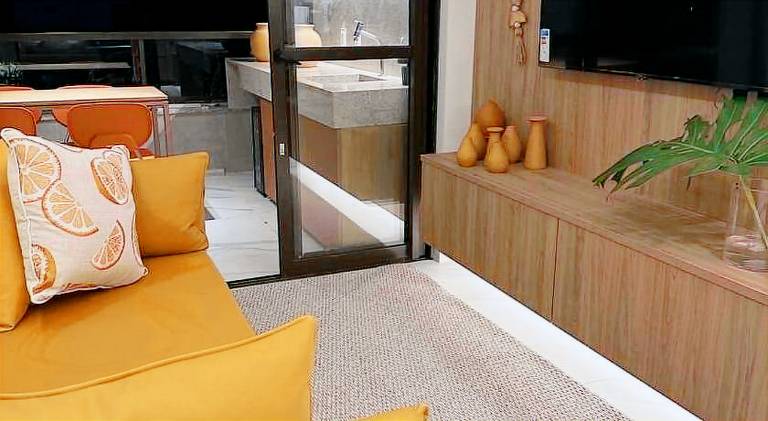 Apartment with pool — photo 2