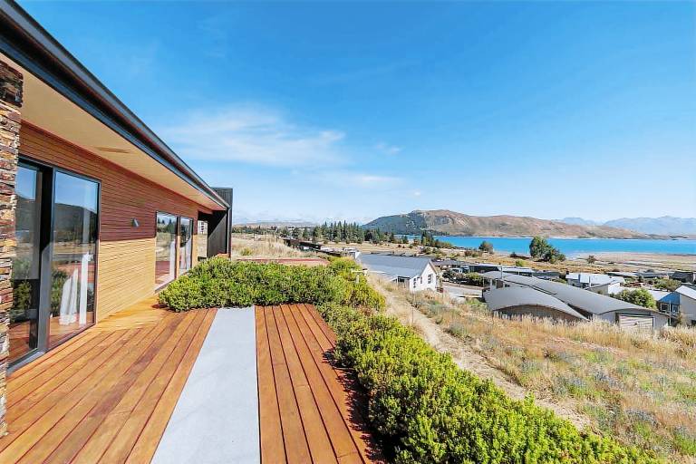 House Lake Tekapo