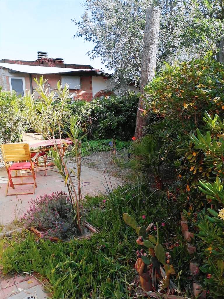 Child-friendly beautiful villa with yard | Garden view | Next to the beach | Pets allowed — photo 5