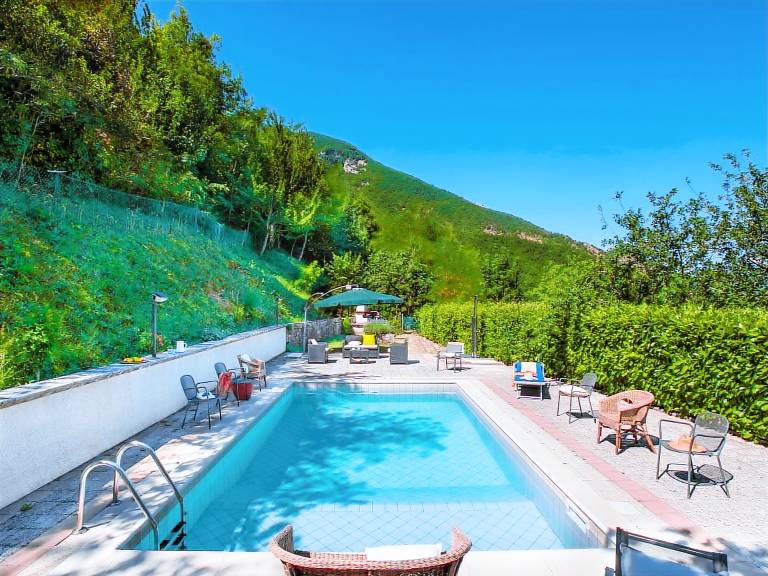 Ferienhaus in Acquanera, Piobbico für max. 8 Personen Ferienhaus in Acquanera, Piobbico für max. 8 Personen