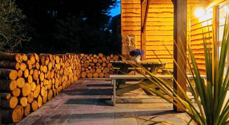 Vacation home with yard & terrace — photo 4