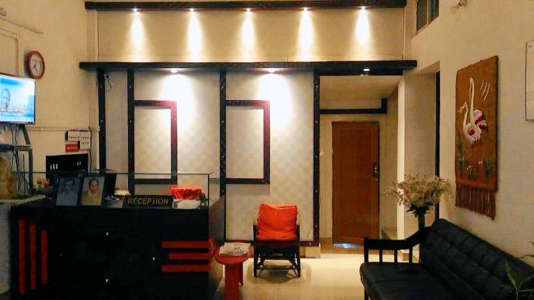 Hotel Indira