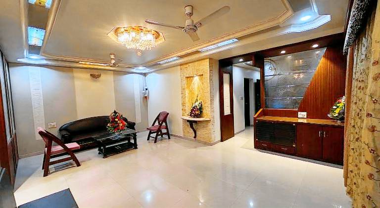 Hotel Thakur Galaxy Sadar Market