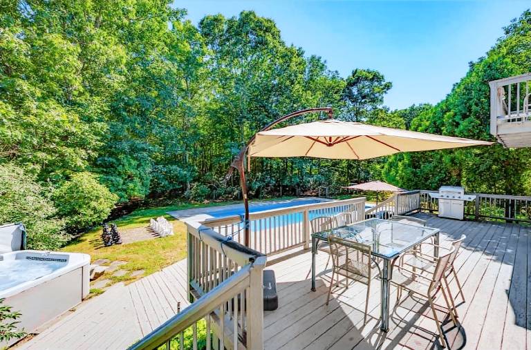Vacation home with hot tub, garden & pool | Suitable for remote work — photo 5