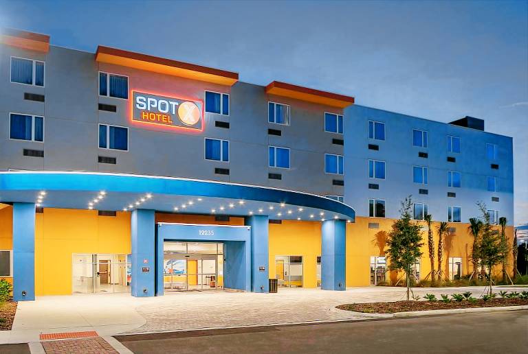 SPOT X Hotel Orlando/Intl Dr by The Red Collection — photo 3