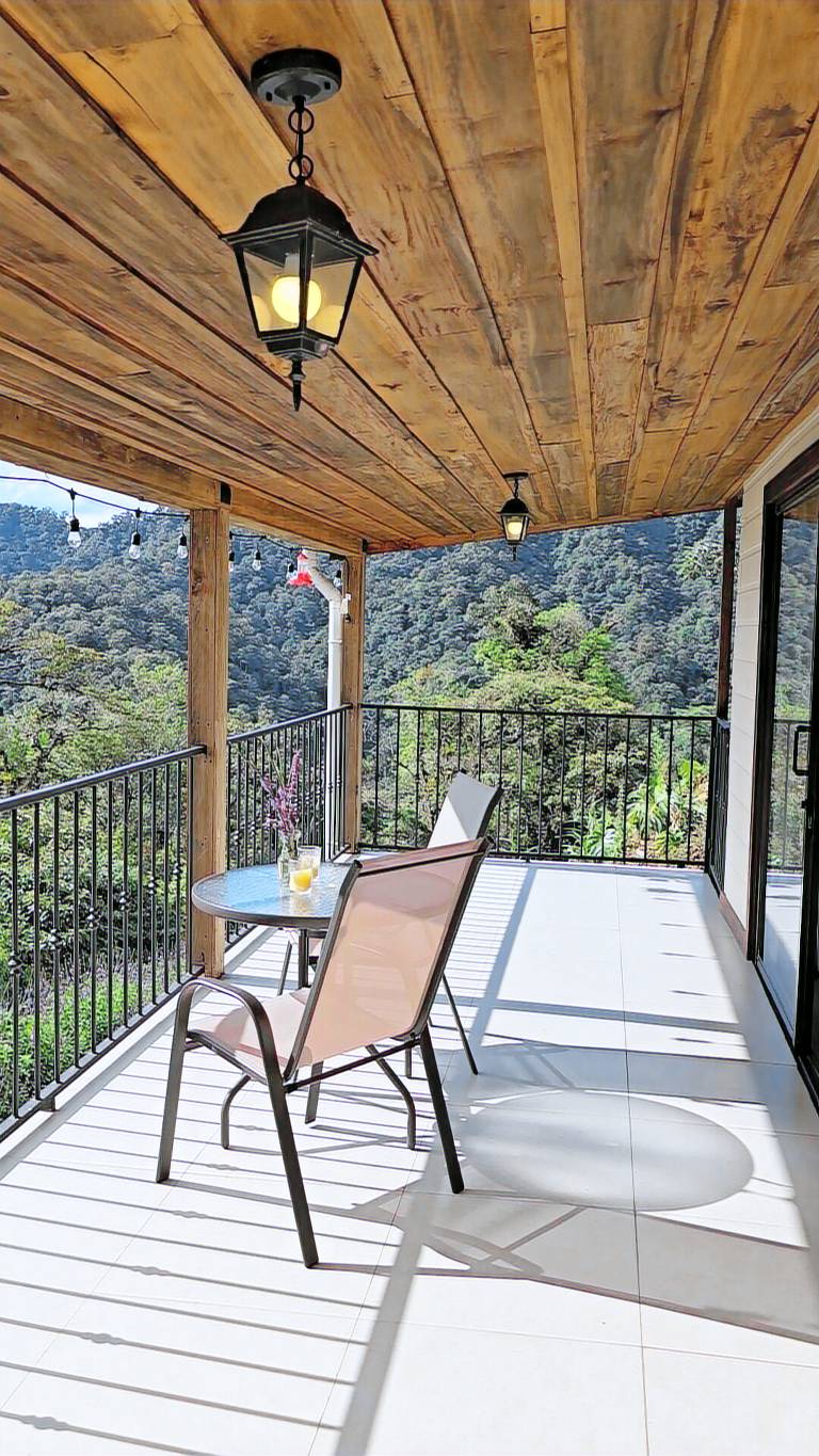 Cabin  Orosi