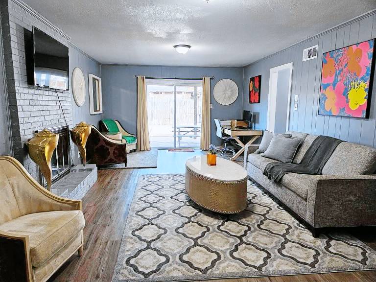 House Colonial Acres