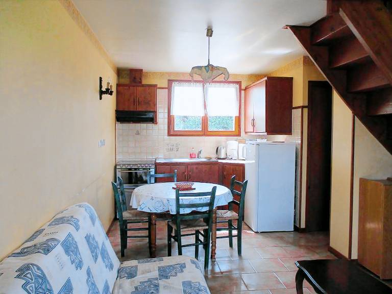 Gite with yard, patio & BBQ — photo 2