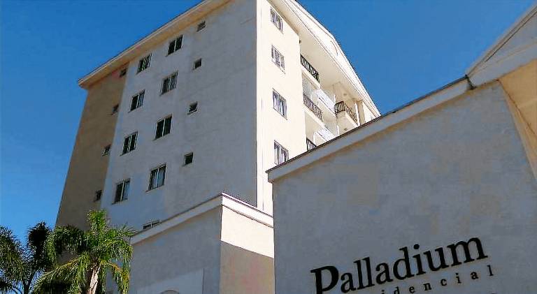 Apartment with yard & barbecue in Penha